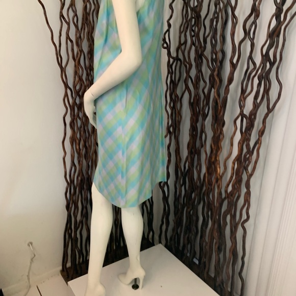 Natural Instincts Beautiful Silk Dress - Picture 5 of 6